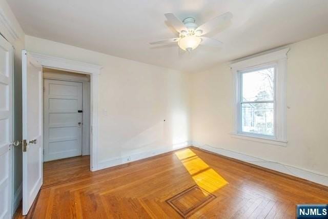 120 California Ave #2ndFL - Photo 5 of 13