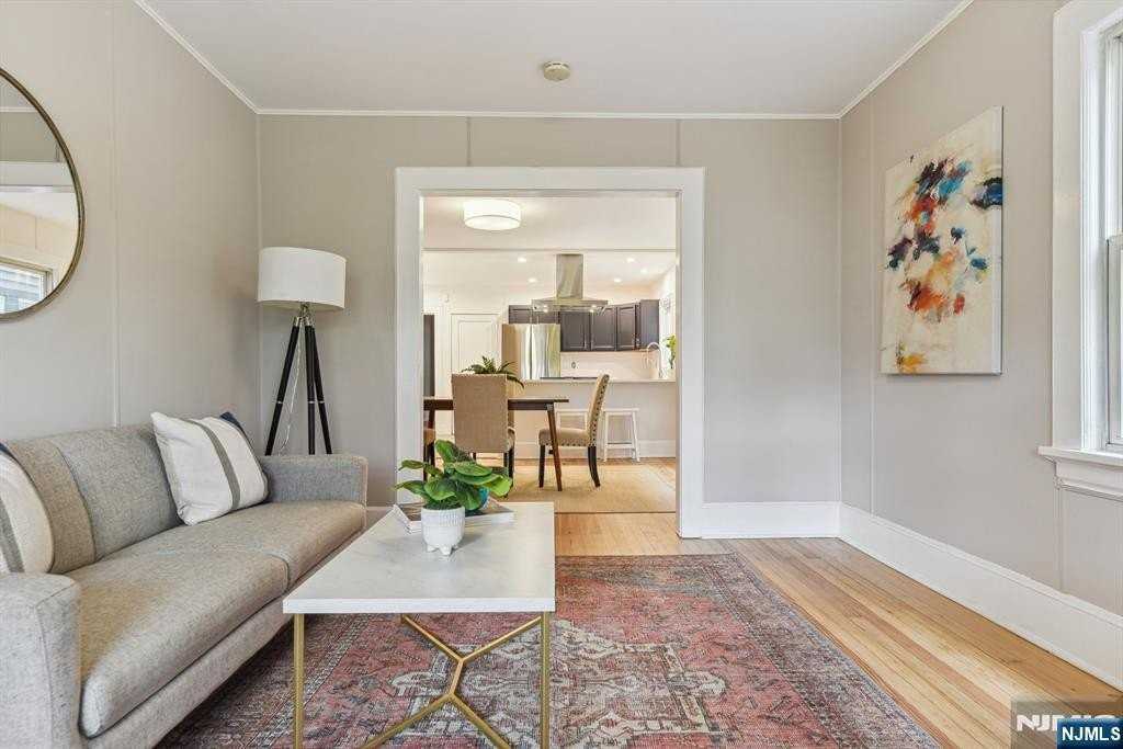 21 Central Ave #1R - Photo 5 of 15
