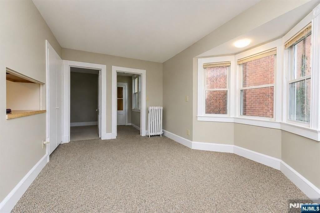 11 Montague Pl #2 - Photo 6 of 22