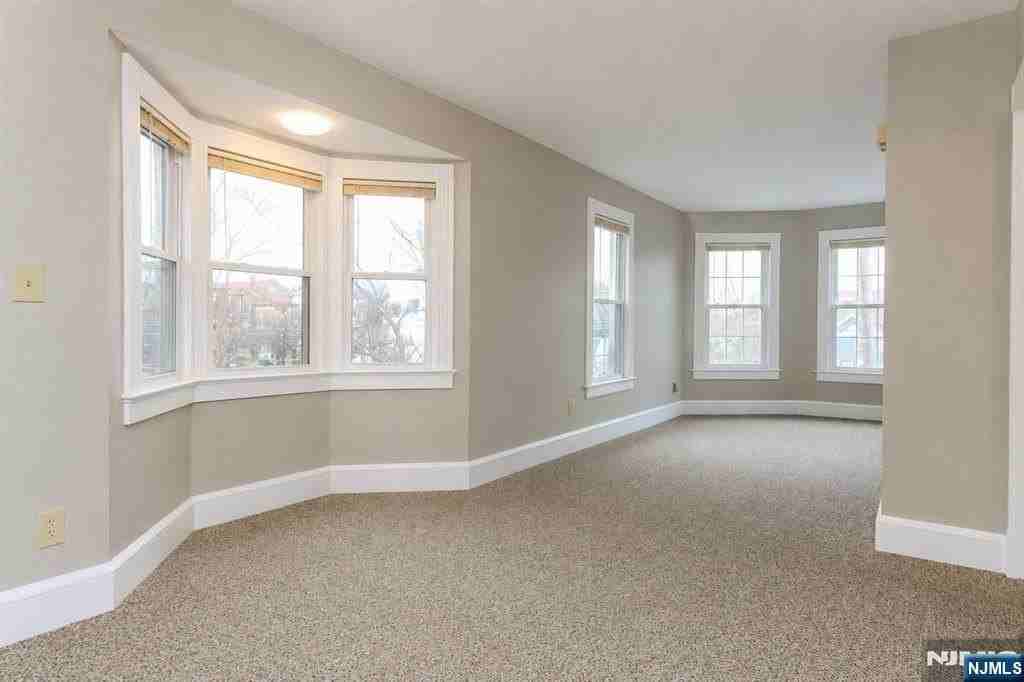 11 Montague Pl #2 - Photo 7 of 22