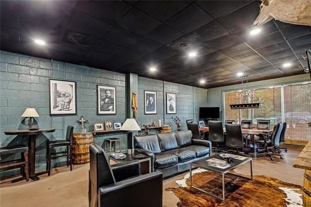 112 S Holly St #A - Photo 6 of 28