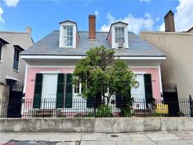 1123 Burgundy St #B - Photo 1 of 1