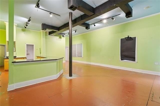 2103 S Carrollton Ave - Photo 4 of 11