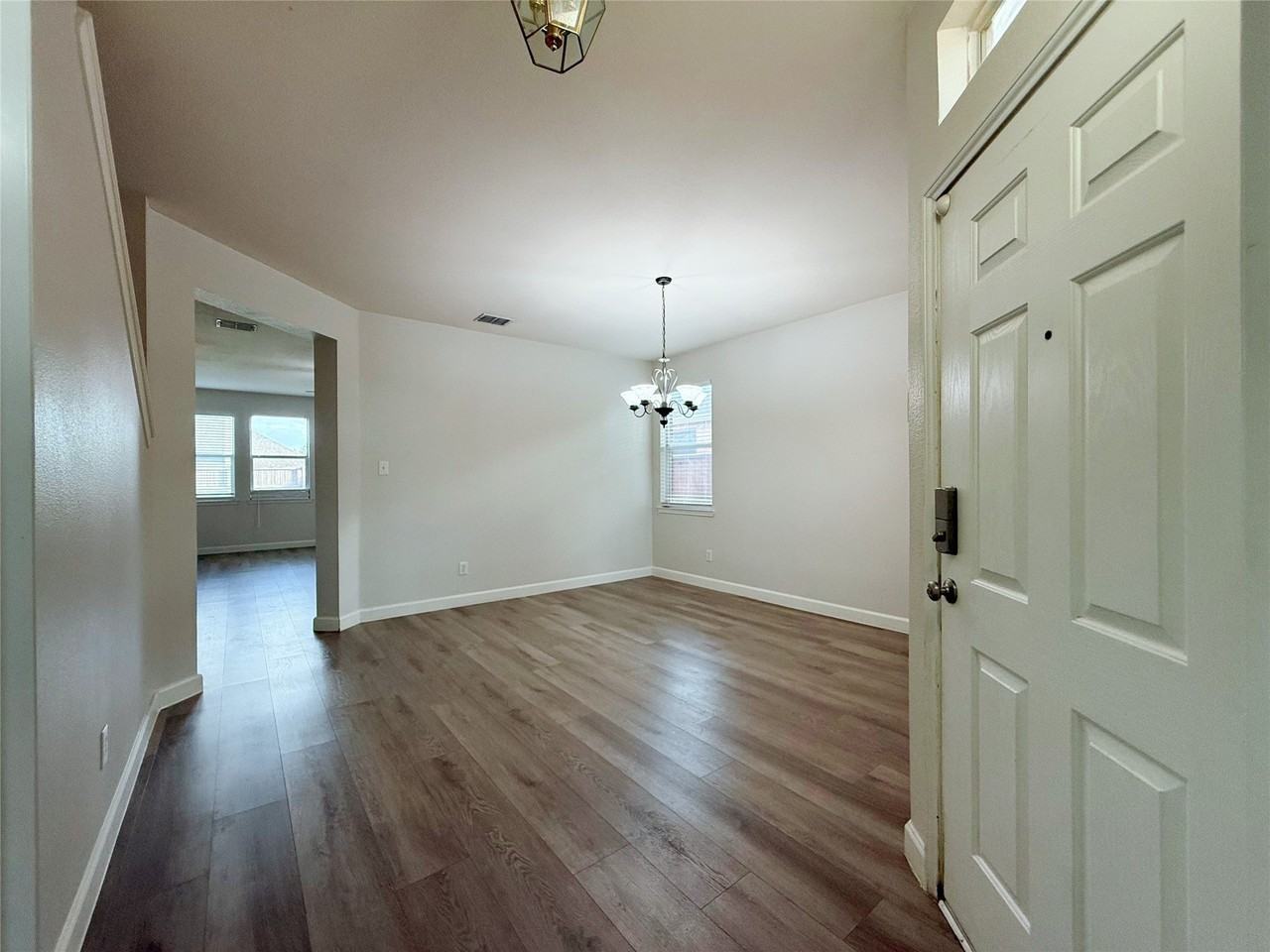 1916 Silver Leaf Dr - Photo 2 of 40