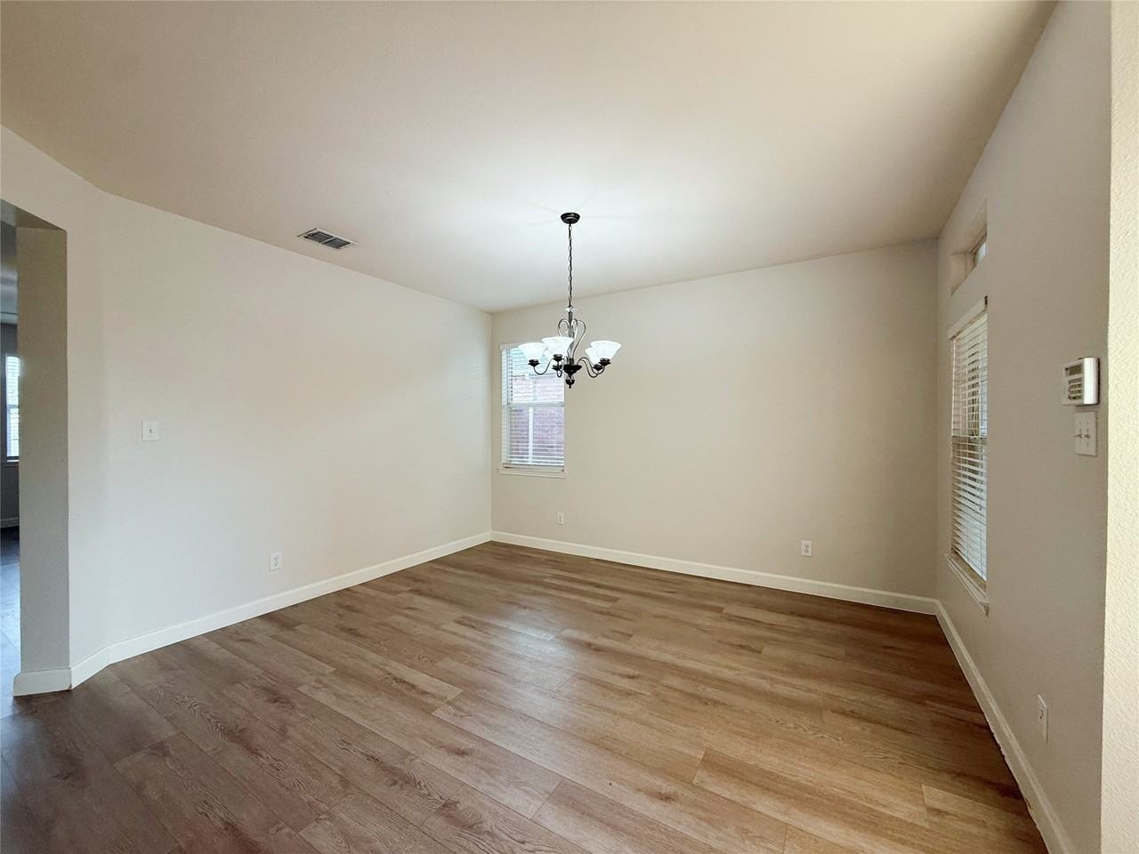 1916 Silver Leaf Dr - Photo 3 of 40
