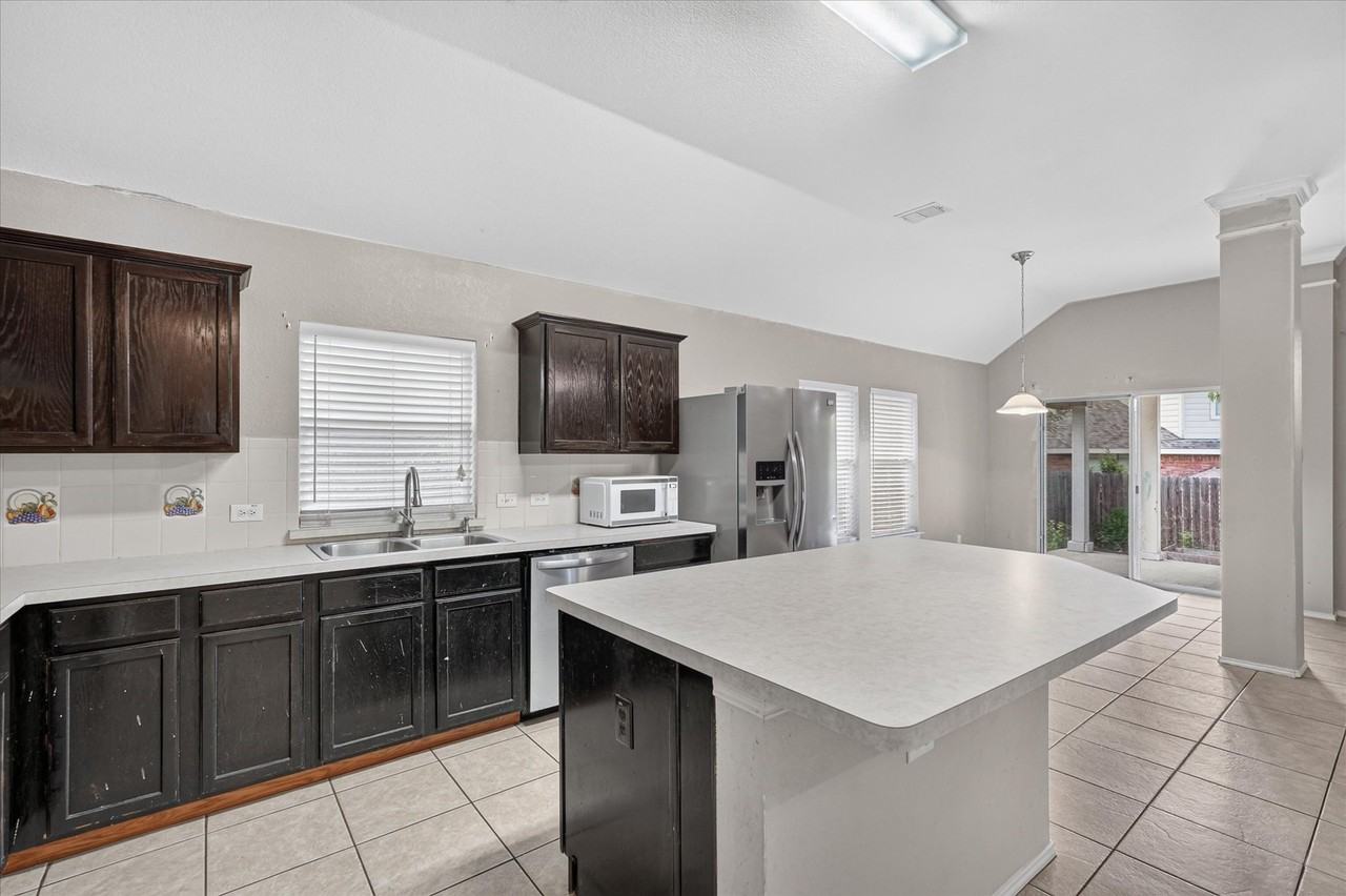 419 Red Sage Ln - Photo 3 of 30