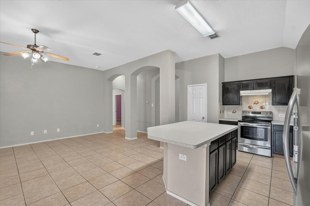 419 Red Sage Ln - Photo 7 of 30