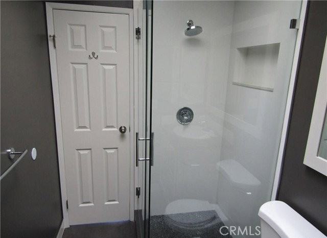 8901 Shore Cir - Photo 4 of 8