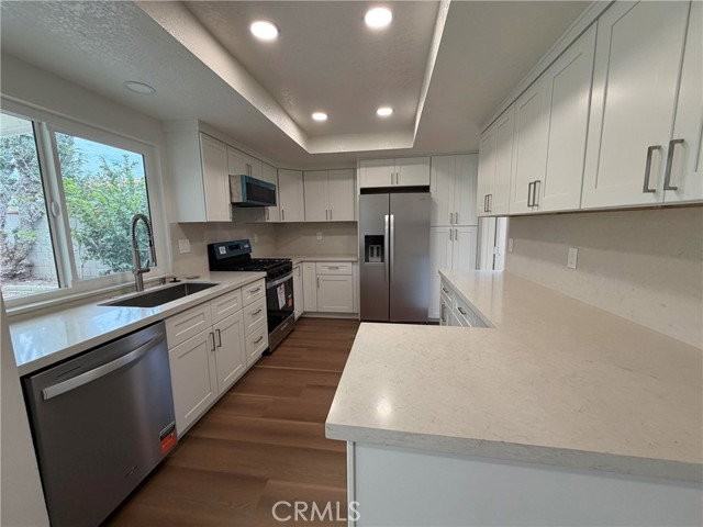 5051 Yearling Ave - Photo 3 of 8