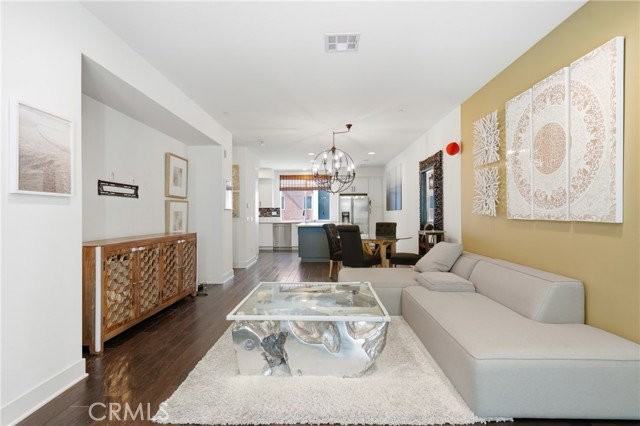 266 Rockefeller - Photo 3 of 8