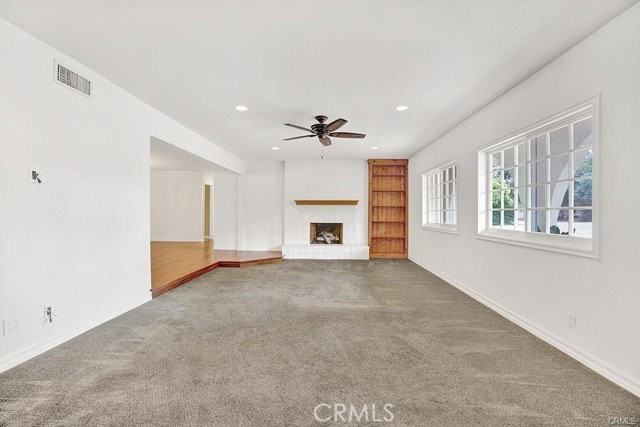 6099 Nutmeg Ln - Photo 3 of 8