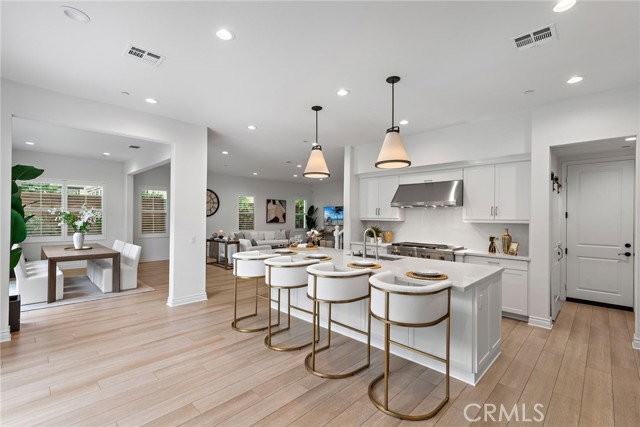 141 Lovelace - Photo 2 of 8