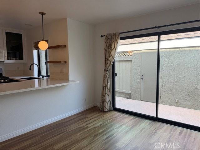 16 Sand Dollar Ct - Photo 2 of 8