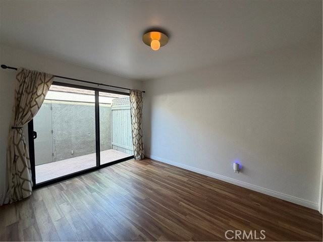 16 Sand Dollar Ct - Photo 5 of 8