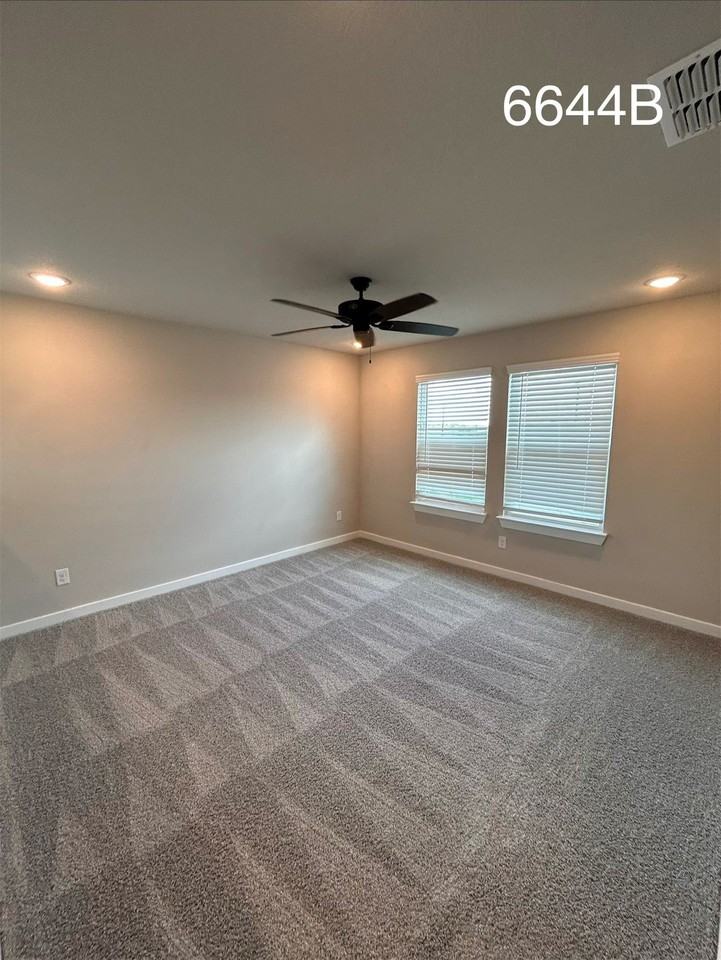 6644 Babylon Blvd - Photo 3 of 5