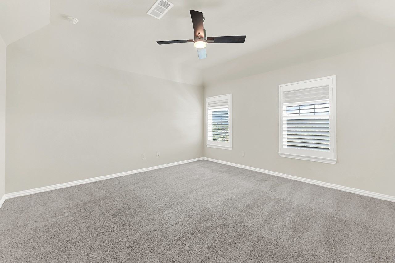 8993 Swallowtail St - Photo 5 of 26