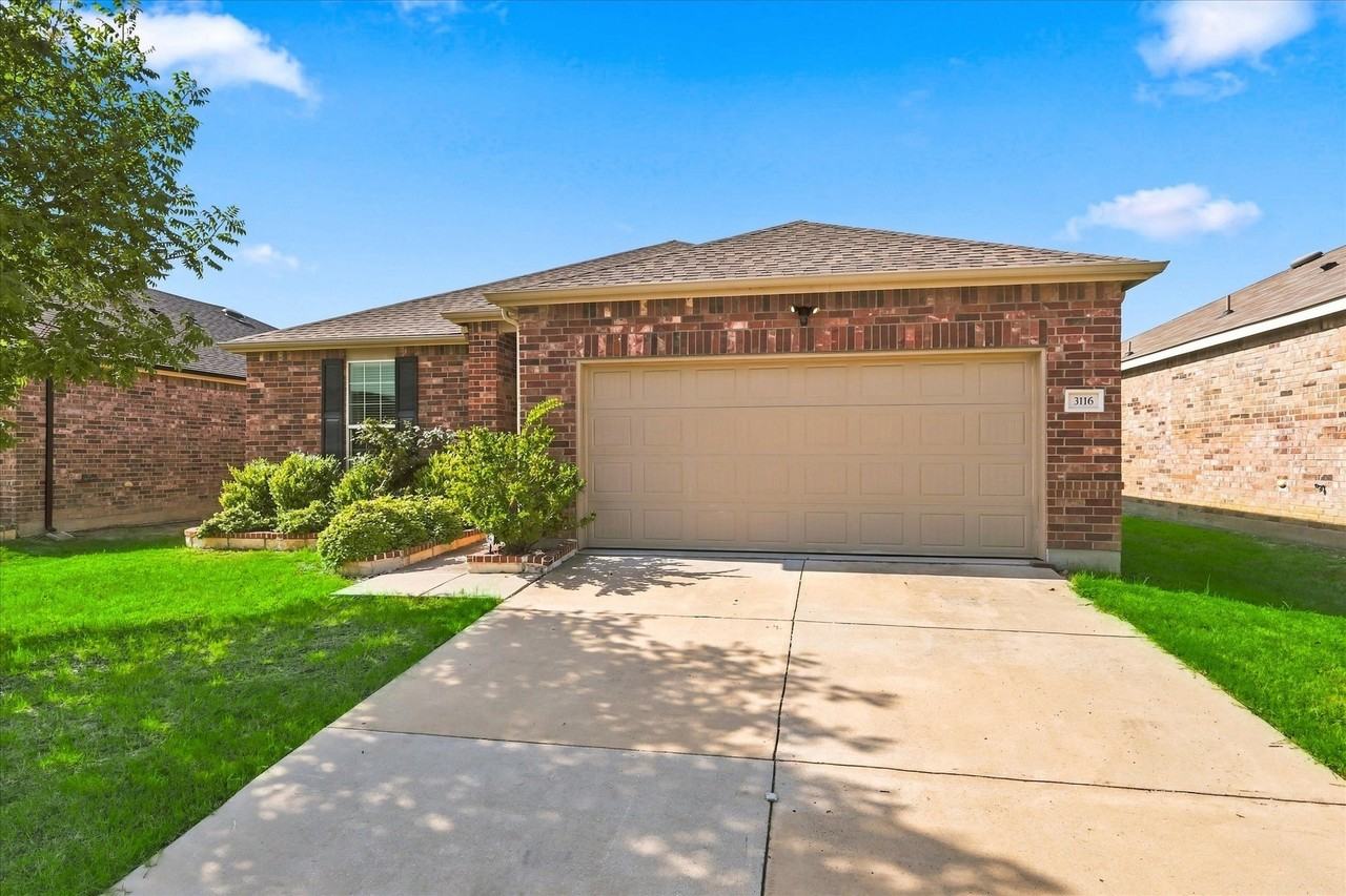3116 Layla Creek Dr - Photo 2 of 26