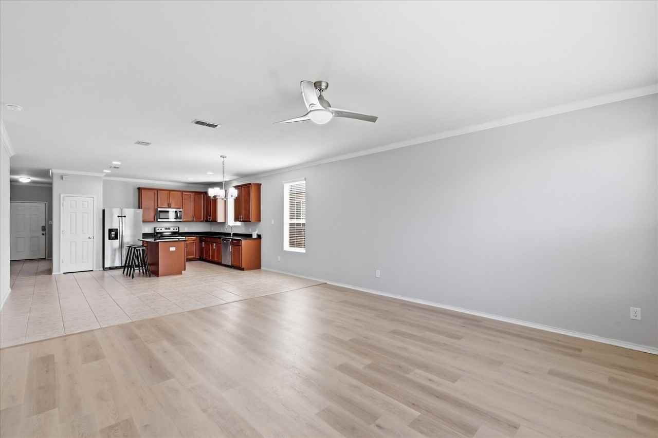 3116 Layla Creek Dr - Photo 6 of 26