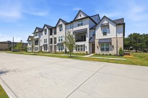 featured image of 6240 Fortuna Ln