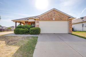 featured image of 14024 Esperanza Dr