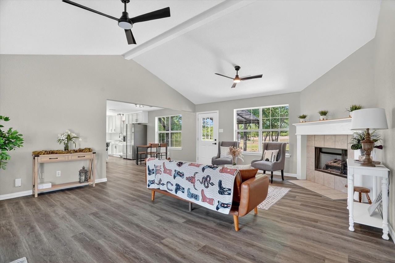 1301 County Road 705 - Photo 4 of 40