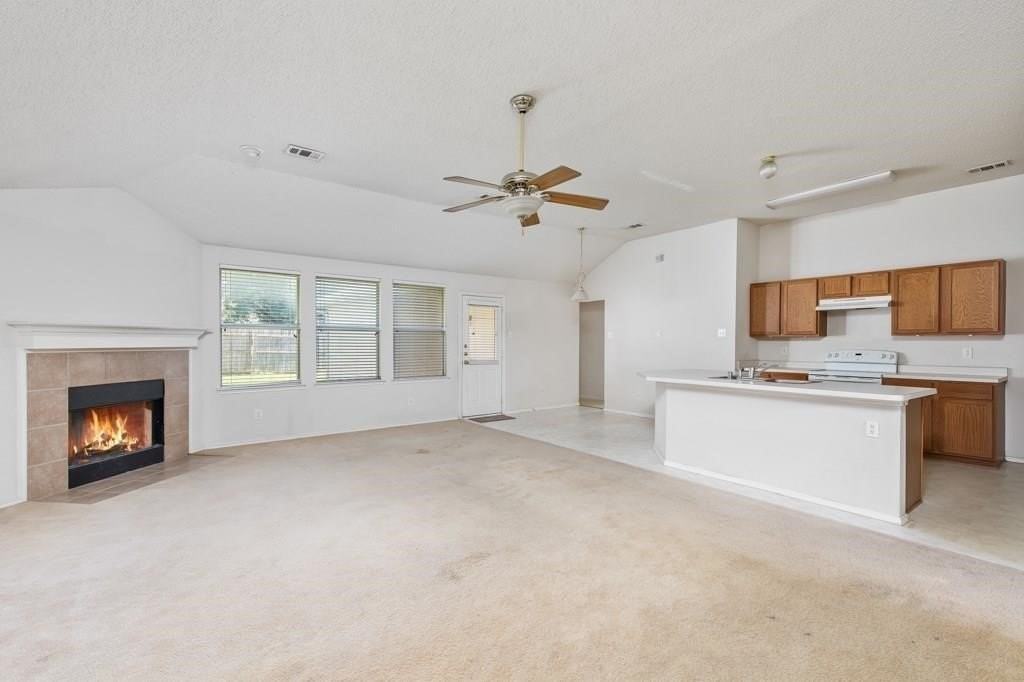 3508 Lasso Rd - Photo 4 of 17
