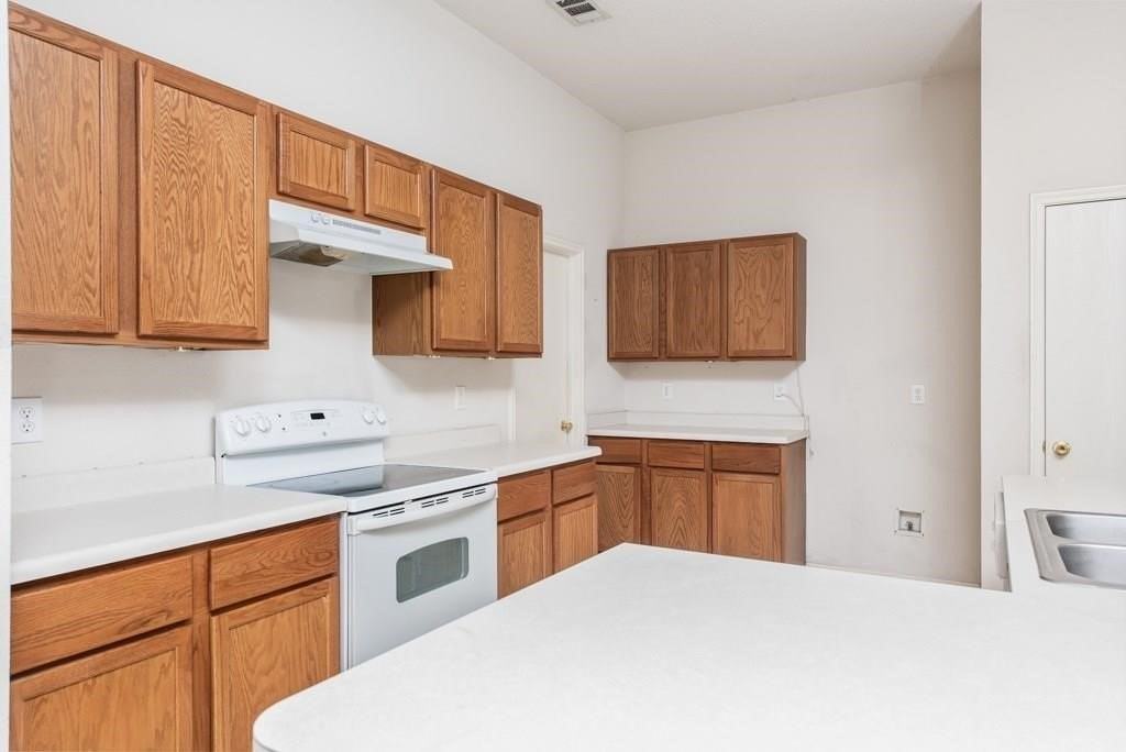 3508 Lasso Rd - Photo 6 of 17