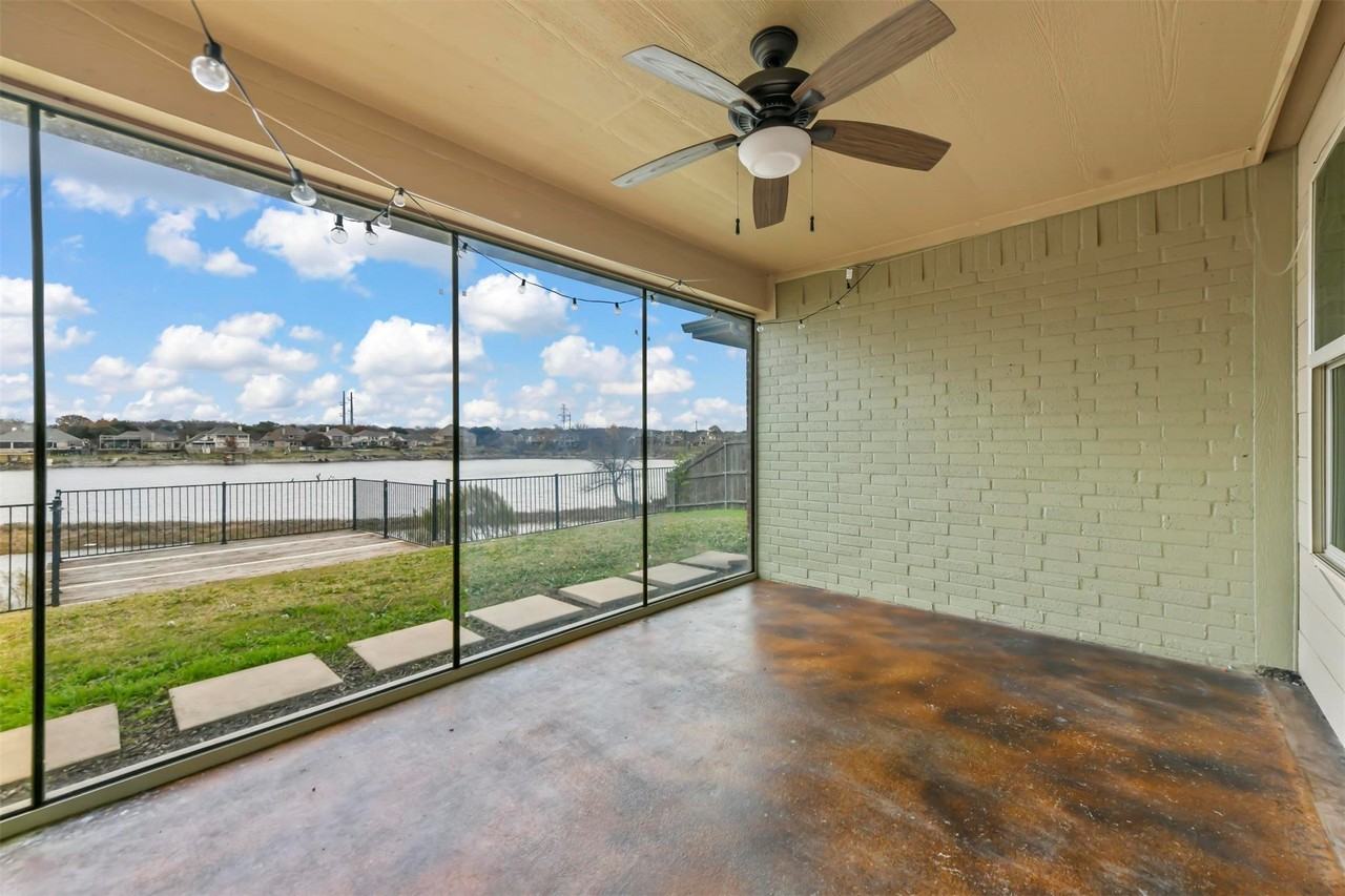 5533 Grenada Dr - Photo 3 of 22
