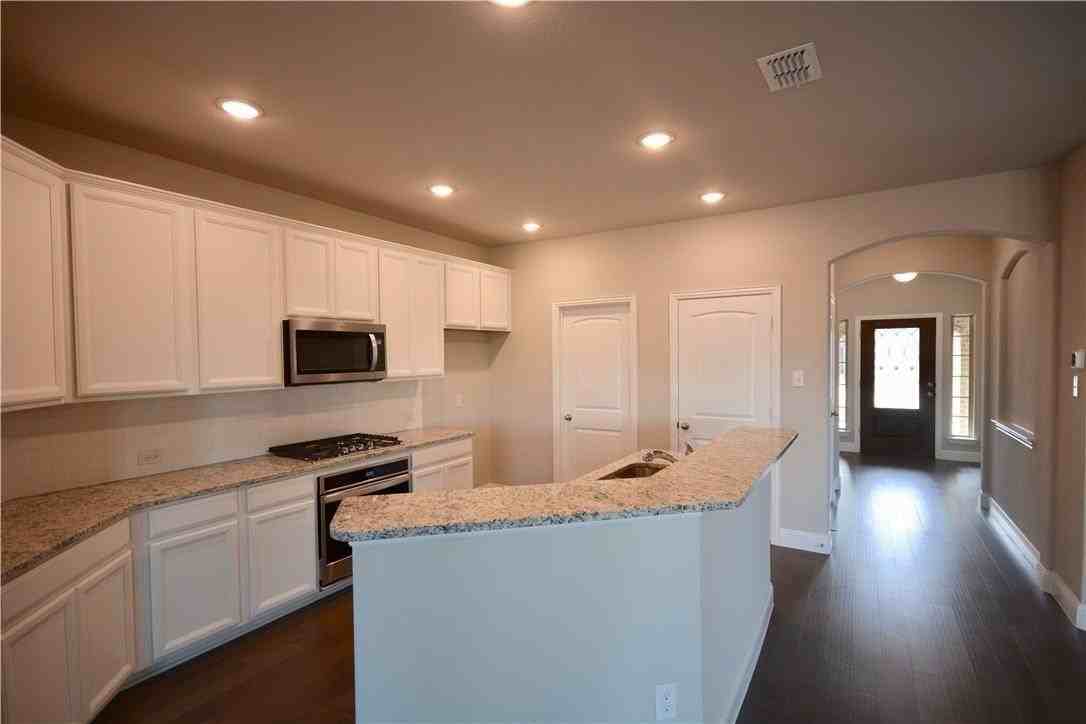 1921 Steppe Trail Dr - Photo 4 of 6