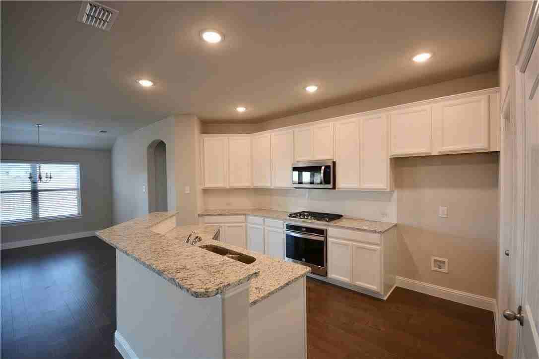 1921 Steppe Trail Dr - Photo 5 of 6