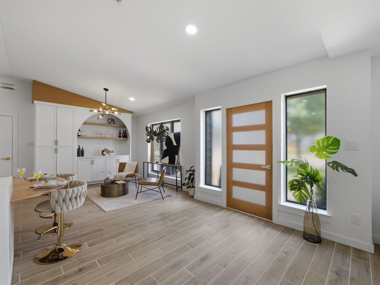 11348 Carissa Dr - Photo 4 of 35