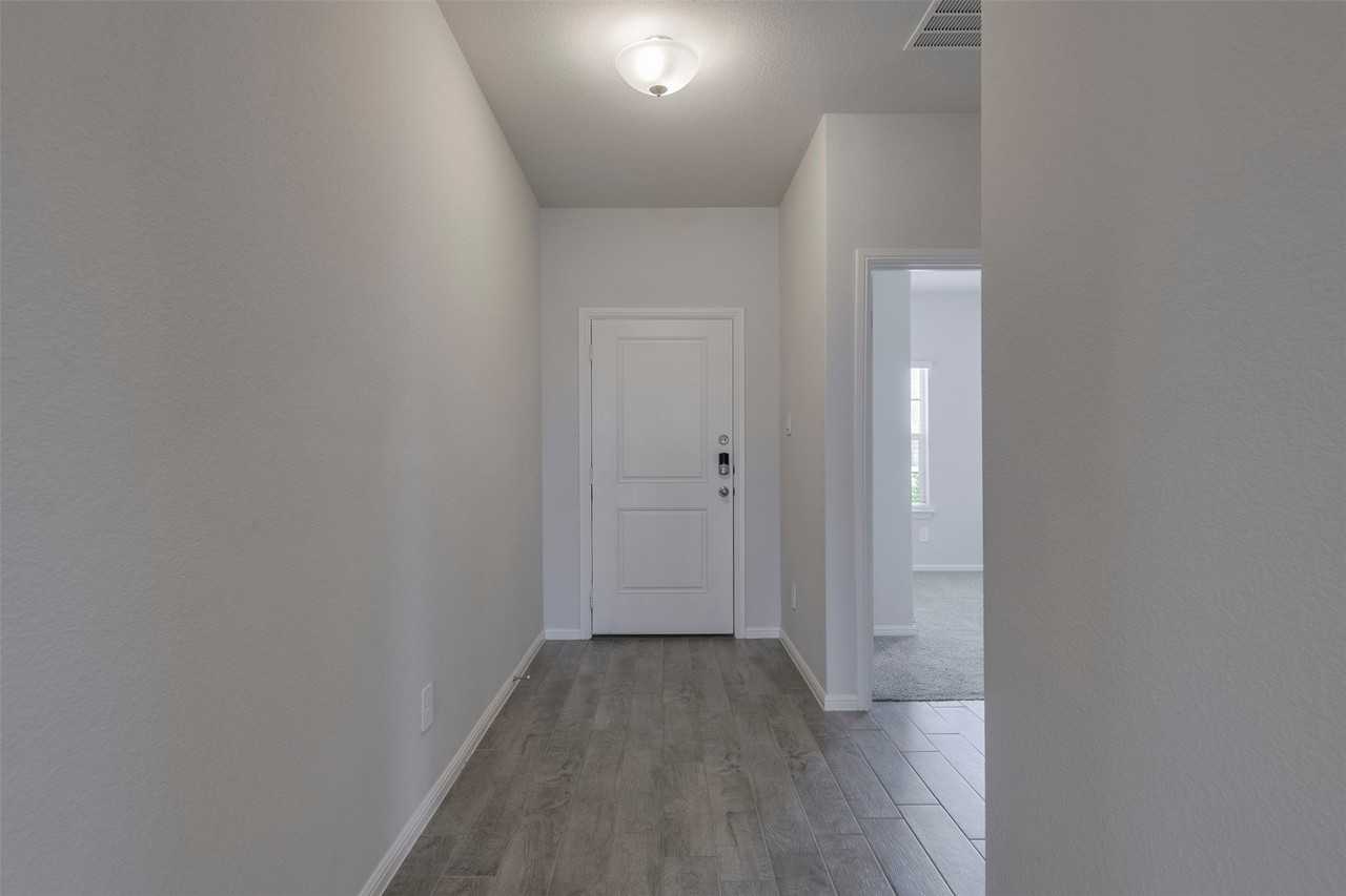8620 High Hill Dr - Photo 2 of 16