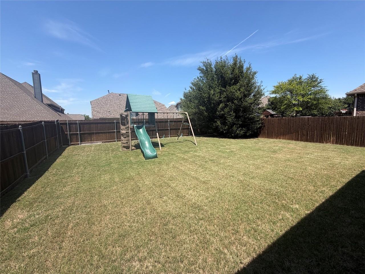 10700 Lariat Trail Dr - Photo 2 of 10