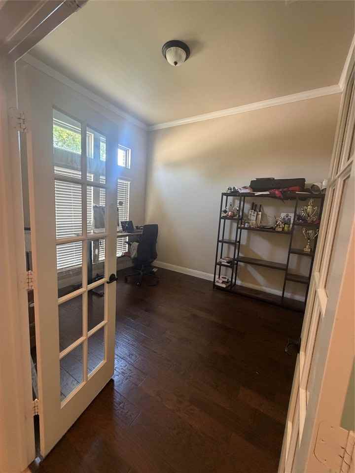 10700 Lariat Trail Dr - Photo 7 of 10