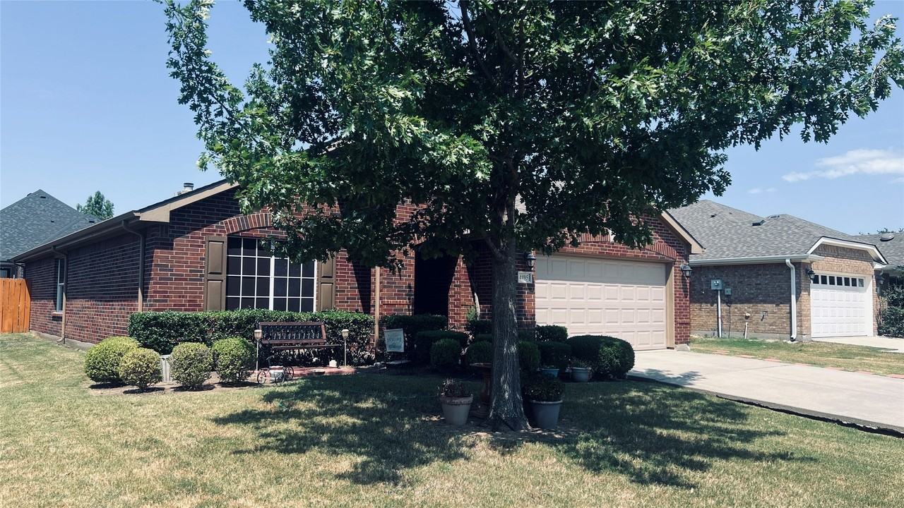 4405 Willow Wood Rd - Photo 2 of 24