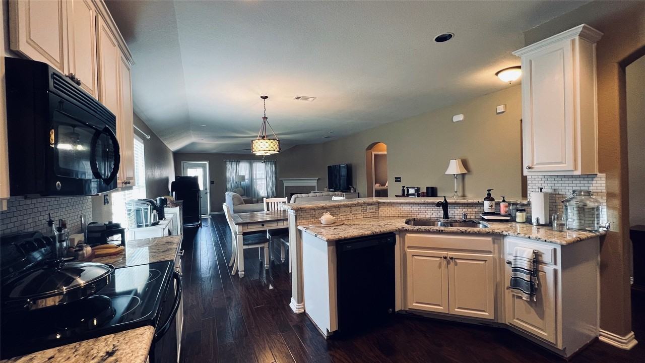 4405 Willow Wood Rd - Photo 6 of 24