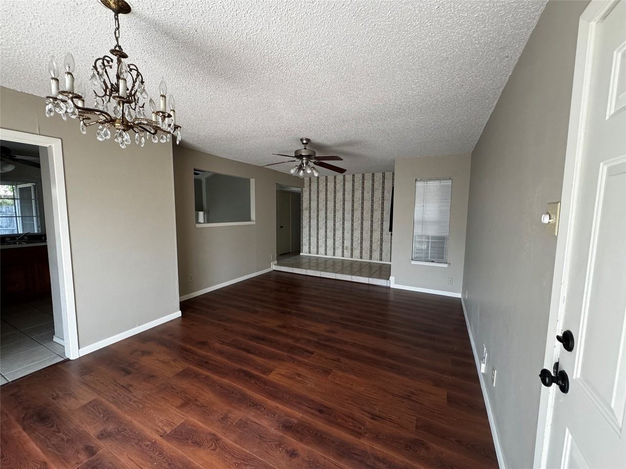 125 Sunnydale - Photo 3 of 20