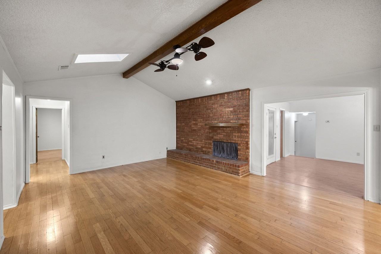 6436 Ridglea Dr - Photo 4 of 31