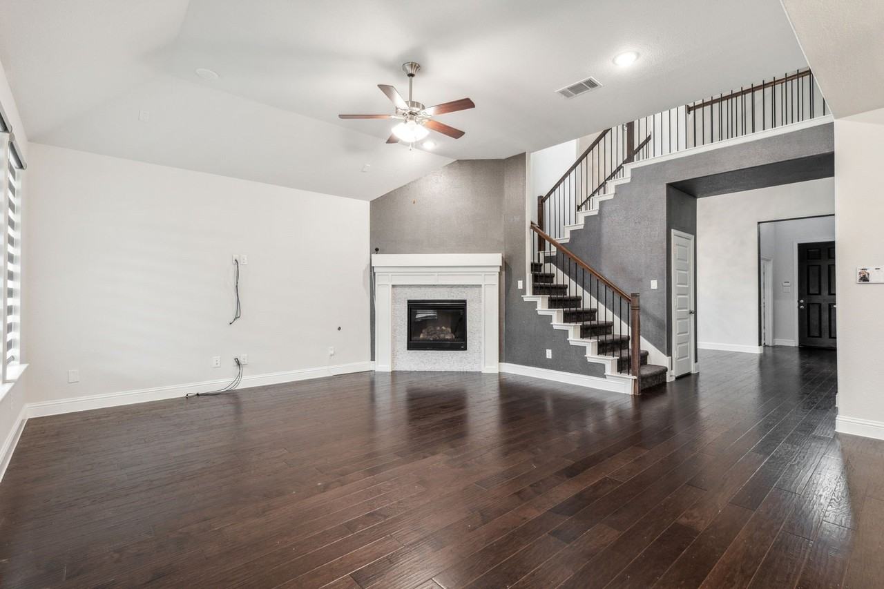 906 Overton Ave - Photo 3 of 28