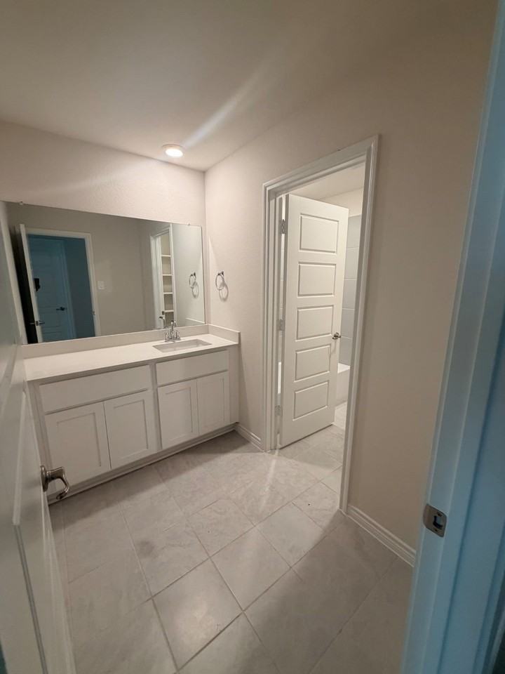 1210 Crookpost Dr - Photo 6 of 18