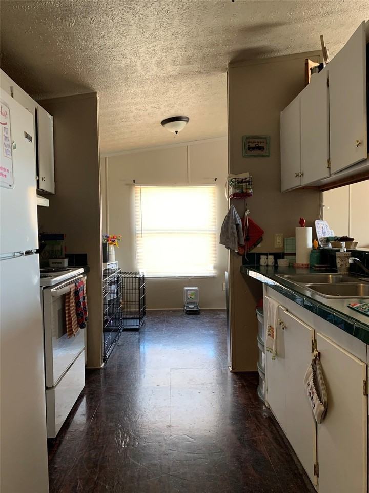 919 Chandry Cir - Photo 7 of 15