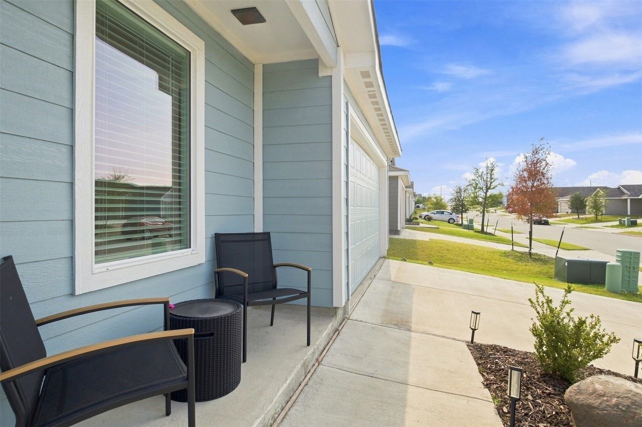 3409 Flicker Ln - Photo 6 of 30