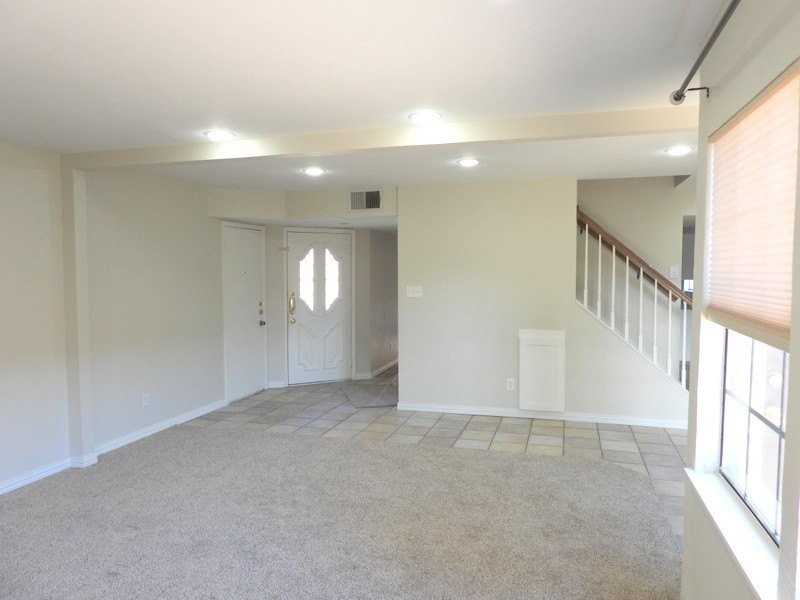 4090 Windhaven Ln - Photo 4 of 19