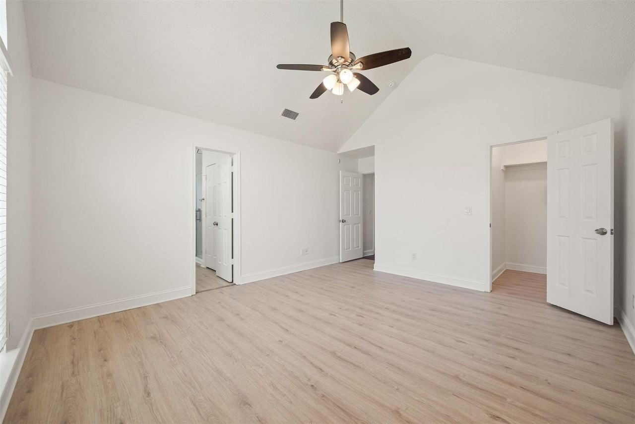 11000 Trestles Rd - Photo 2 of 15