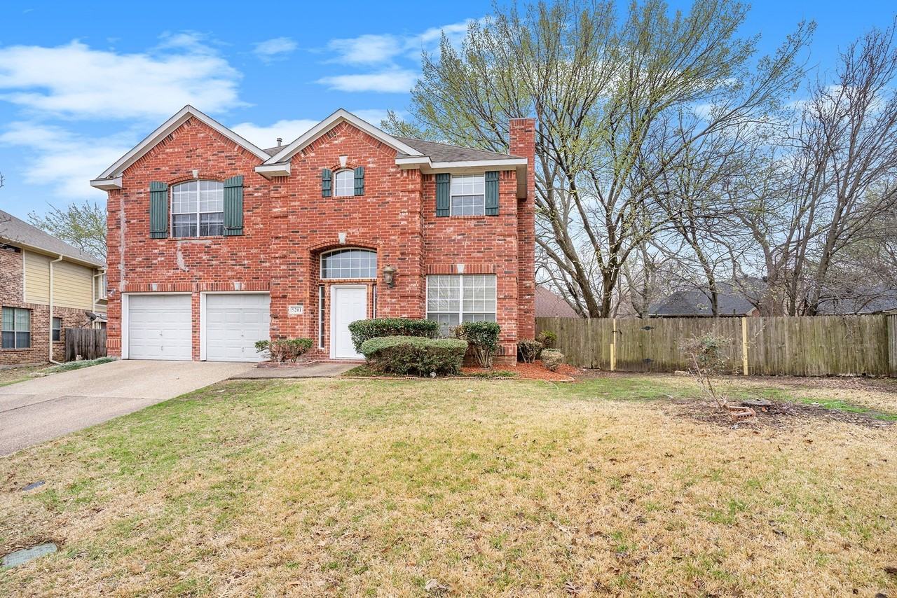 5201 Arrowhead Way - Photo 3 of 24