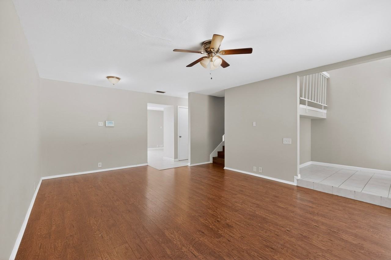 11940 Leisure Dr - Photo 5 of 24