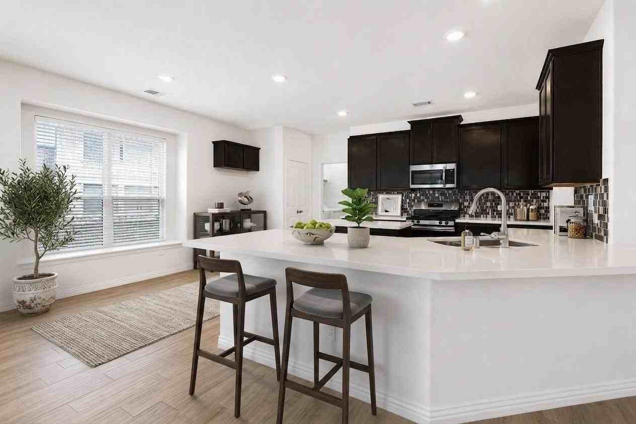 817 Black Hawk Dr - Photo 4 of 24