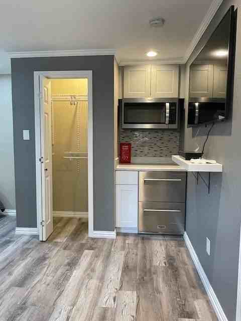 2635 Ivandell Ave - Photo 3 of 7