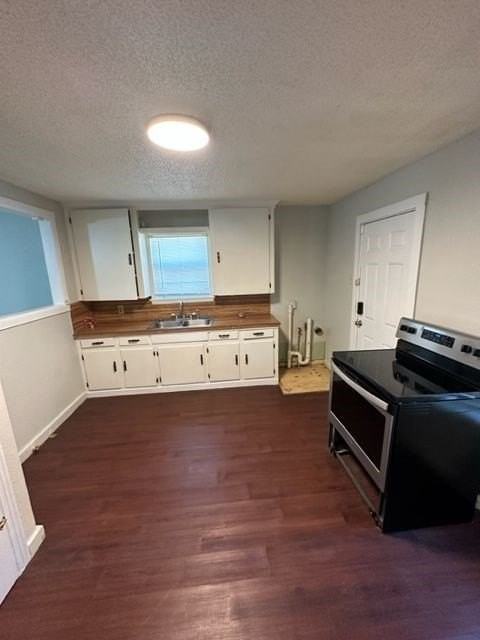 1301 Sewell St - Photo 4 of 11
