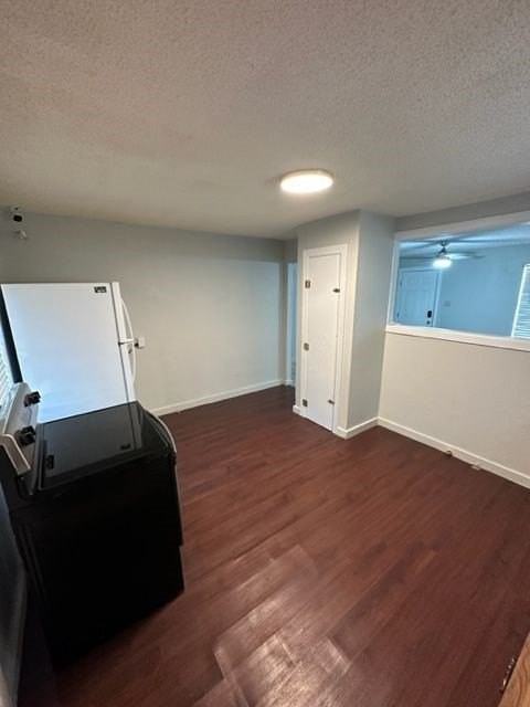 1301 Sewell St - Photo 5 of 11